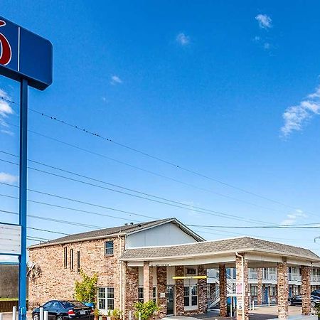 Motel 6 Fort Worth - Northside Eksteriør billede