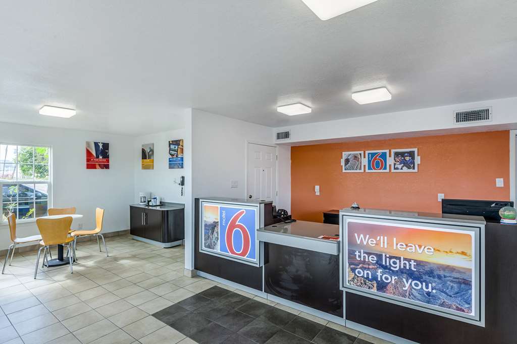 Motel 6 Fort Worth - Northside Interiør billede